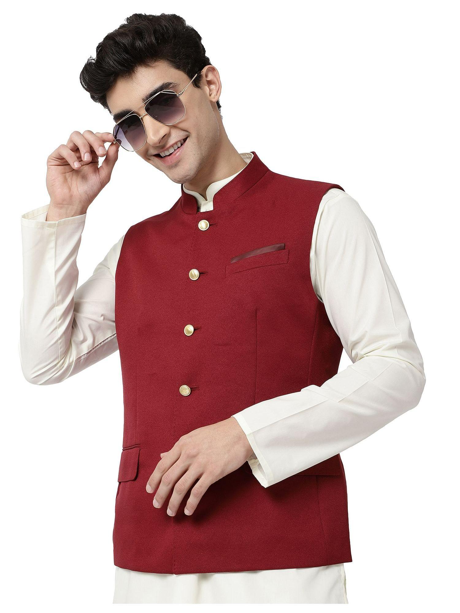 men solid maroon bundi