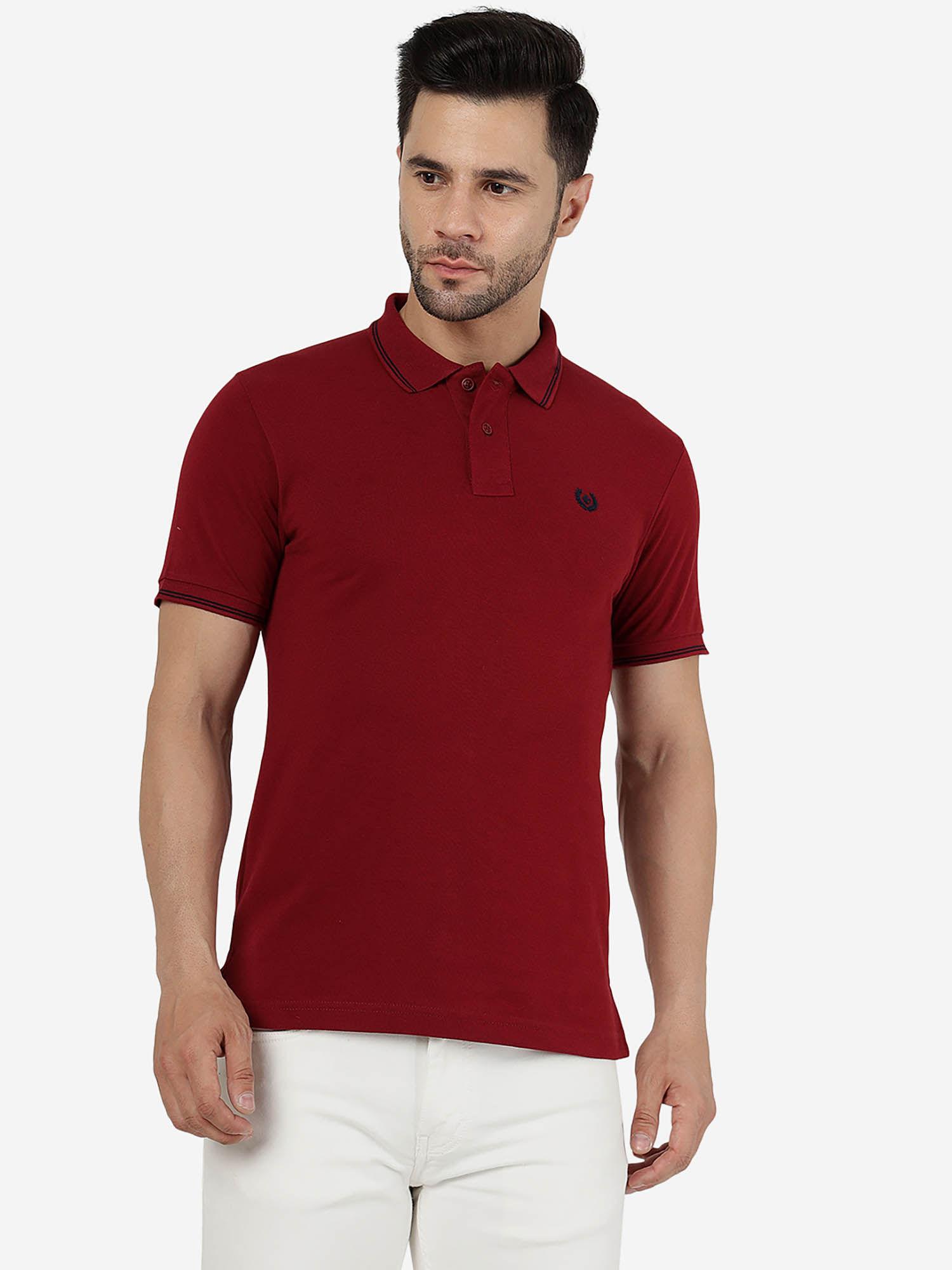 men solid maroon cotton blend slim fit polo t-shirt