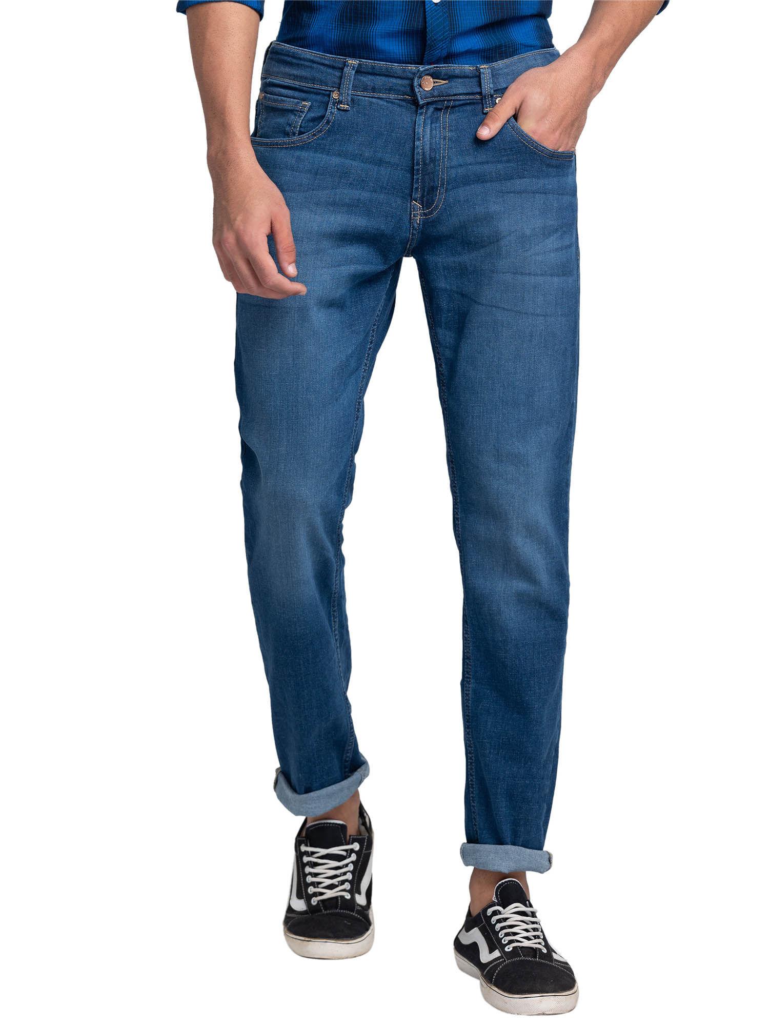 men solid regular fit blue jeans