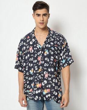 men soot spirits anime print oversized hawaiian shirt