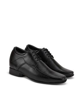 men square-toe formal shoes with lace fastening