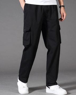 men straight fit cargo pants with insert pockets
