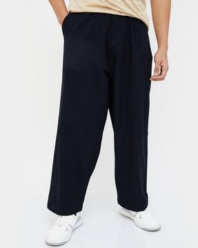 men straight fit pleated pants
