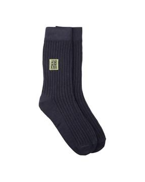 men striped mid-calf length socks