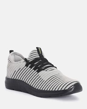 men striped mid-top sports shoes with lace fastening