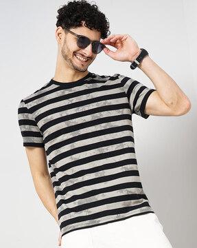 men striped regular fit crew-neck t-shirt