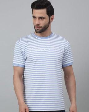 men striped regular fit crew-neck t-shirt