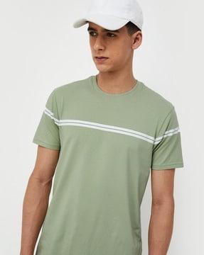 men striped regular fit crew-neck t-shirt