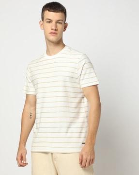 men striped regular fit crew-neck t-shirt