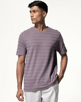 men striped regular fit crew-neck t-shirt