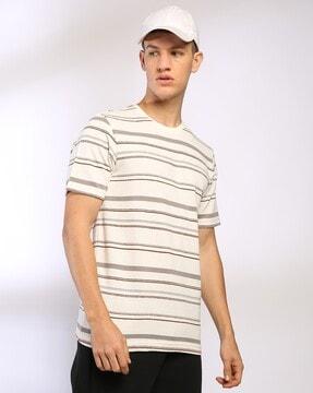 men striped regular fit crew-neck t-shirt