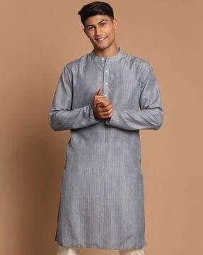 men striped regular fit kurta with insert pockets