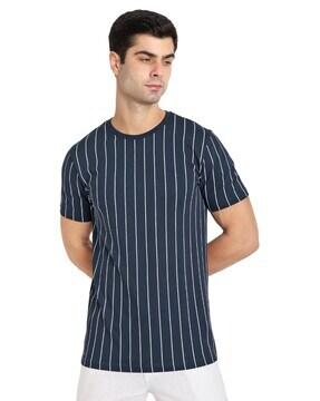 men striped regular fit round-neck t-shirt