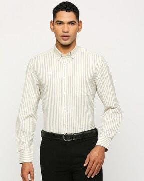 men striped regular fit shirt with patch pocket