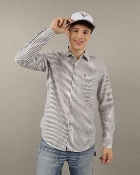 men striped regular fit shirt with patch pocket