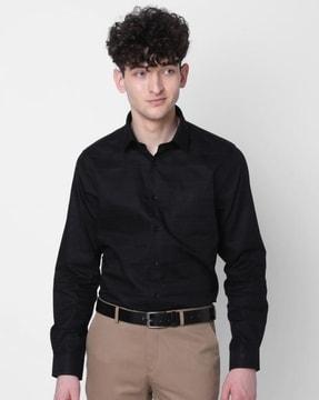 men striped regular fit shirt with patch pocket