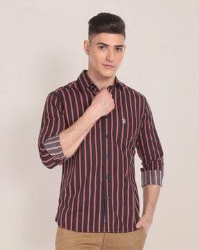 men striped regular fit shirt with patch pocket