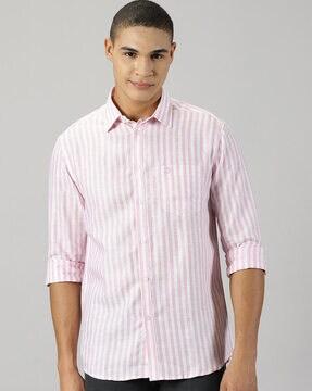 men striped regular fit shirt with patch pocket