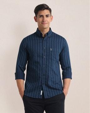 men striped regular fit shirt with patch pocket