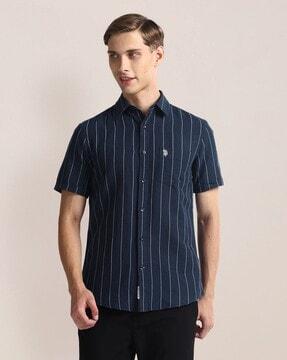 men striped regular fit shirt with patch pocket