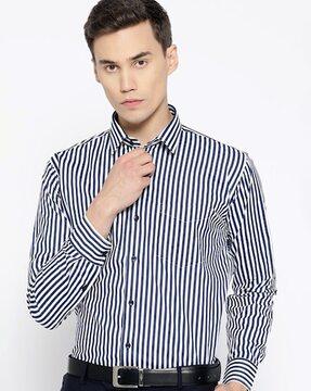 men striped regular fit shirt with patch pocket