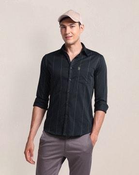 men striped regular fit shirt with patch pocket