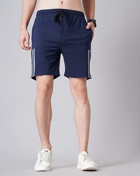 men striped regular fit shorts