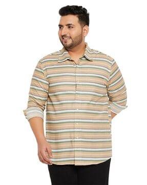 men striped shirt with patch pocket