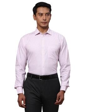 men striped slim fit shirt with patch pocket