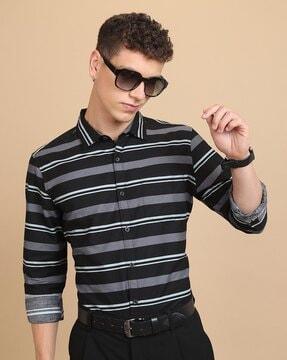 men striped slim fit shirt with patch pocket