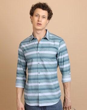 men striped slim fit shirt with patch pocket