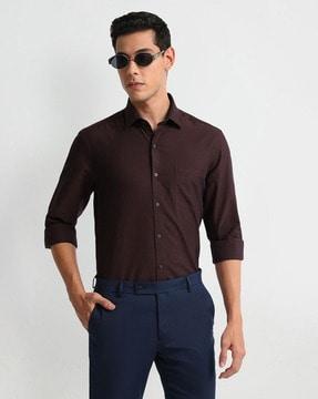 men striped slim fit shirt with patch pocket