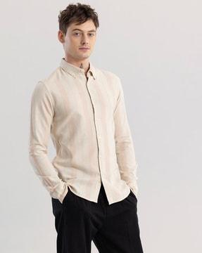 men striped slim fit shirt with spread collar