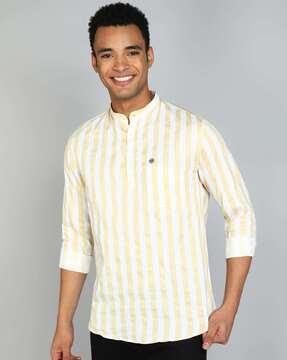 men striped slim fit short kurta with patch pocket