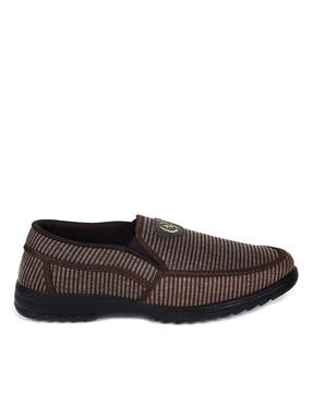 men striped slip-on shoes