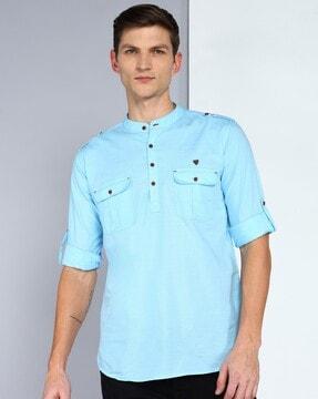 men tailored fit short kurta with flap pockets