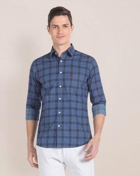 men tartan checked regular fit shirt with patch pocket