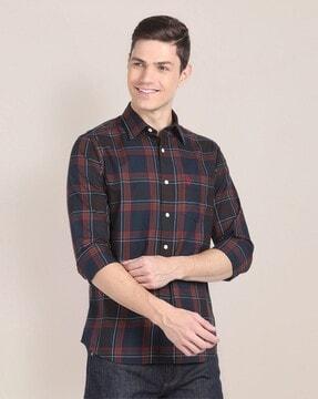 men tartan checked regular fit shirt with patch pocket