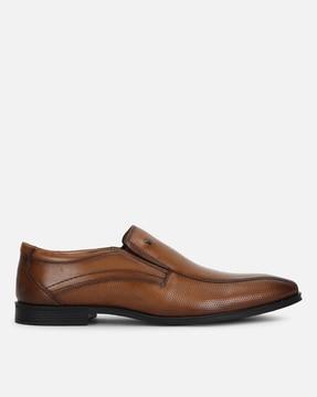 men textured slip-on formal shoes