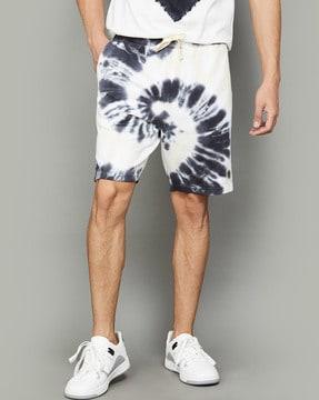 men tie & dye regular fit shorts