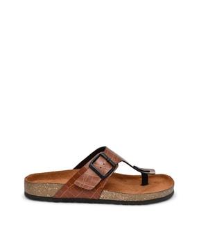 men toe-ring flip-flops