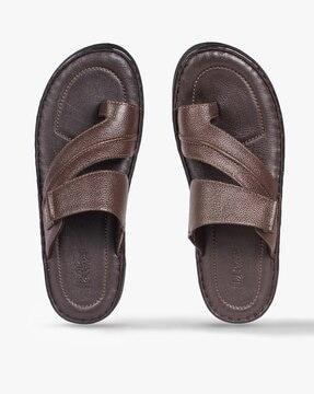 men toe-ring sandals