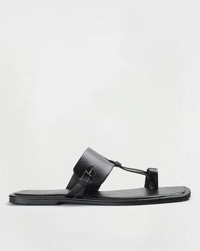 men toe-ring slip-on sandals