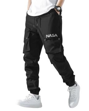 men typographic print joggers with drawstring waist