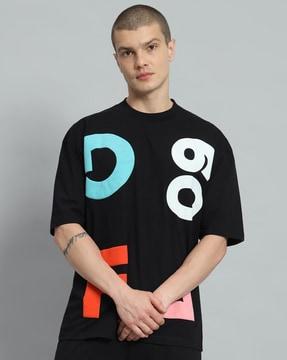 men typographic print oversized fit round-neck t-shirt