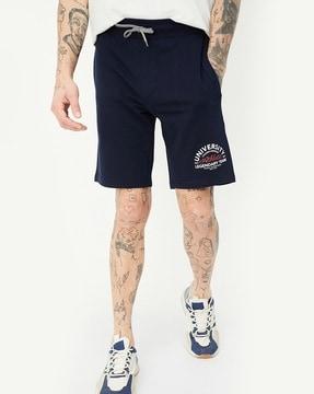 men typographic print regular fit city shorts