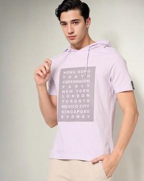 men typographic print regular fit hooded t-shirt