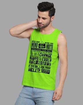 men typographic print round-neck vest