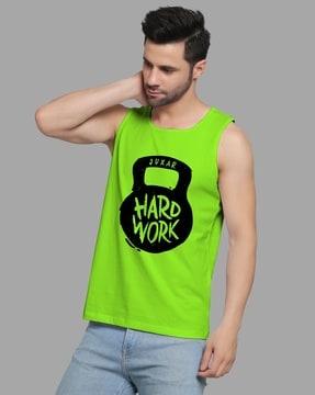 men typographic print round-neck vest