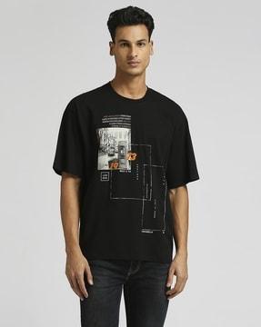 men walker graphic print oversized crew-neck t-shirt